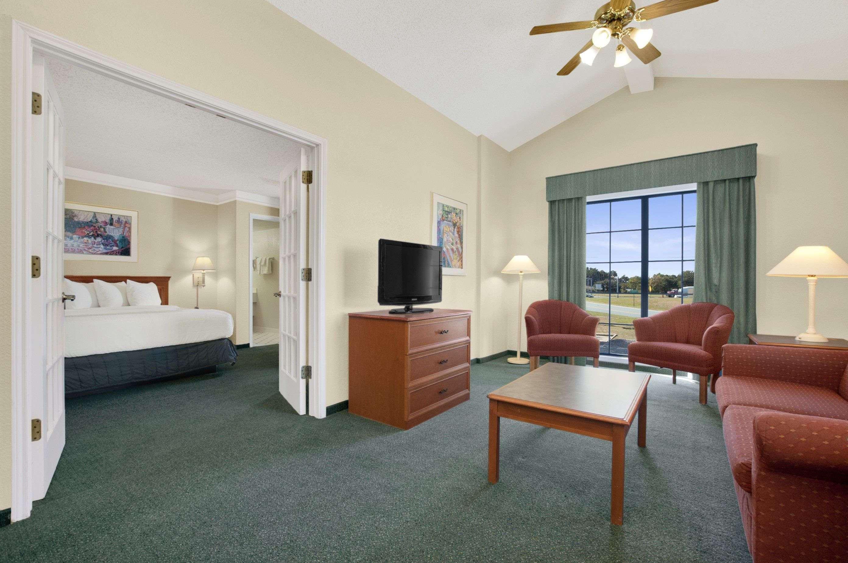 Baymont By Wyndham Longview Motel Buitenkant foto