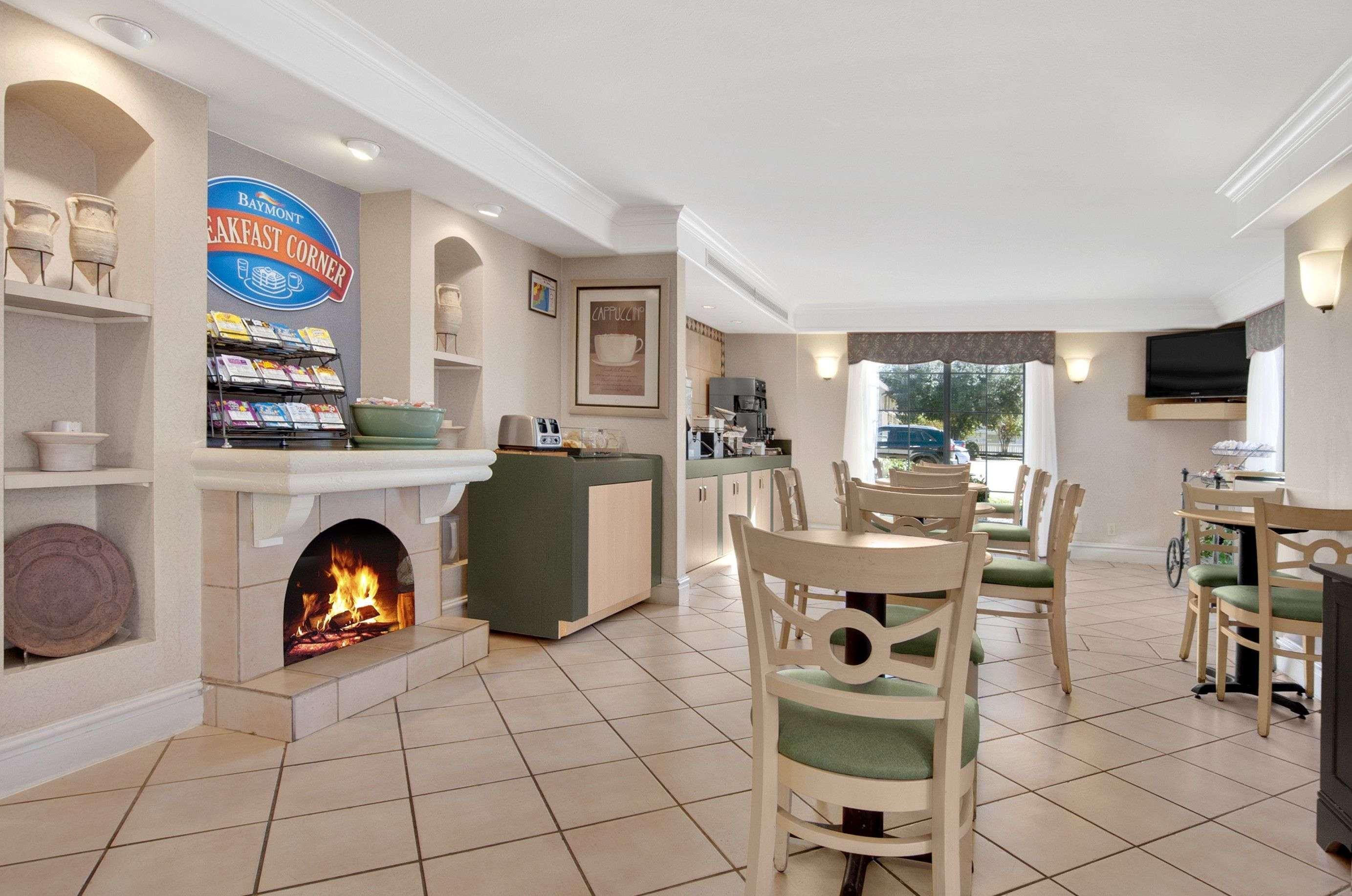 Baymont By Wyndham Longview Motel Buitenkant foto